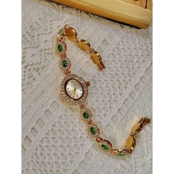 Women’s Gold And Green Crystal Vintage Luxury Oval Watch main image 5